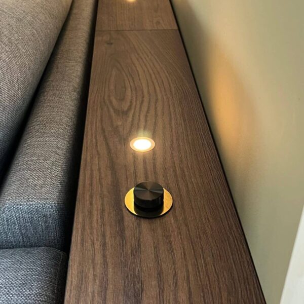 Alternative view of Kompakt Mini Dimmer – Sort riflet ALU. For innbygging. LED/Halogen. 230V