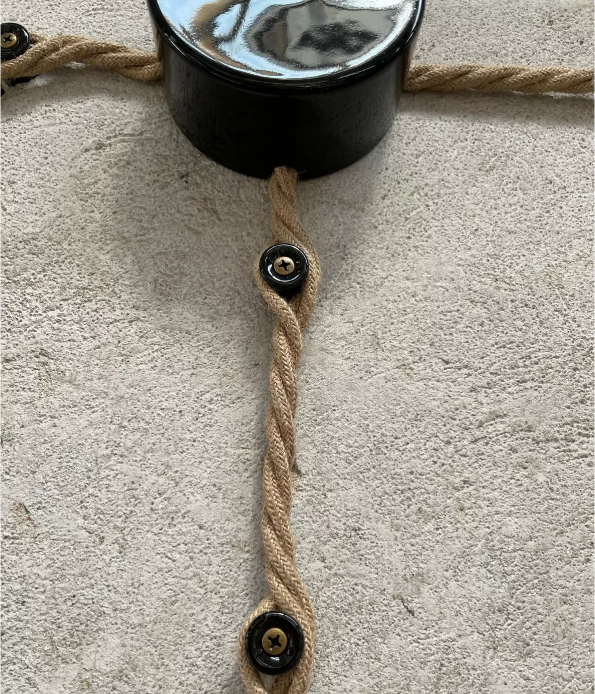 Isolator Retro (6pk) Sort - Gammeldags keramisk isolator for ledning på vegg - Bilde 3