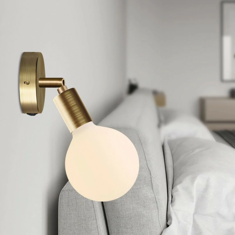 Lampekopp med bryter mini – Ø83mm – Børstet Messing - Bilde 3