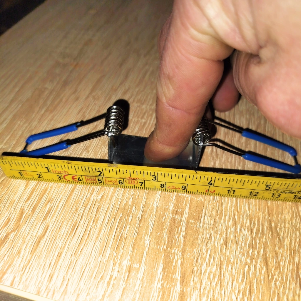 Fjærklemme Innfelt M10 45/140mm- Brakett med sterke metallfjærer - Bilde 3
